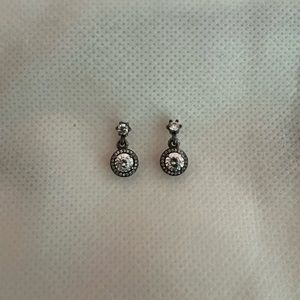 Round crystal earrings
